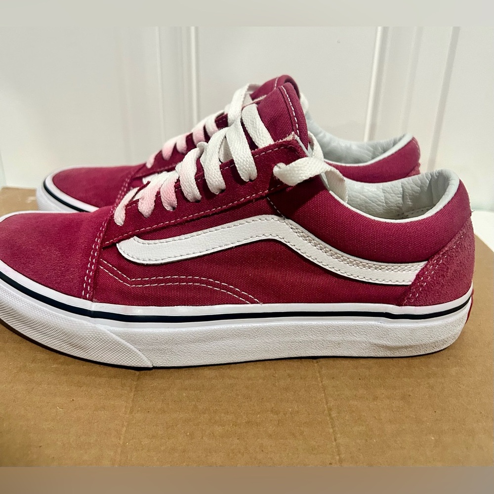 Women’s Vans red Sneakers
